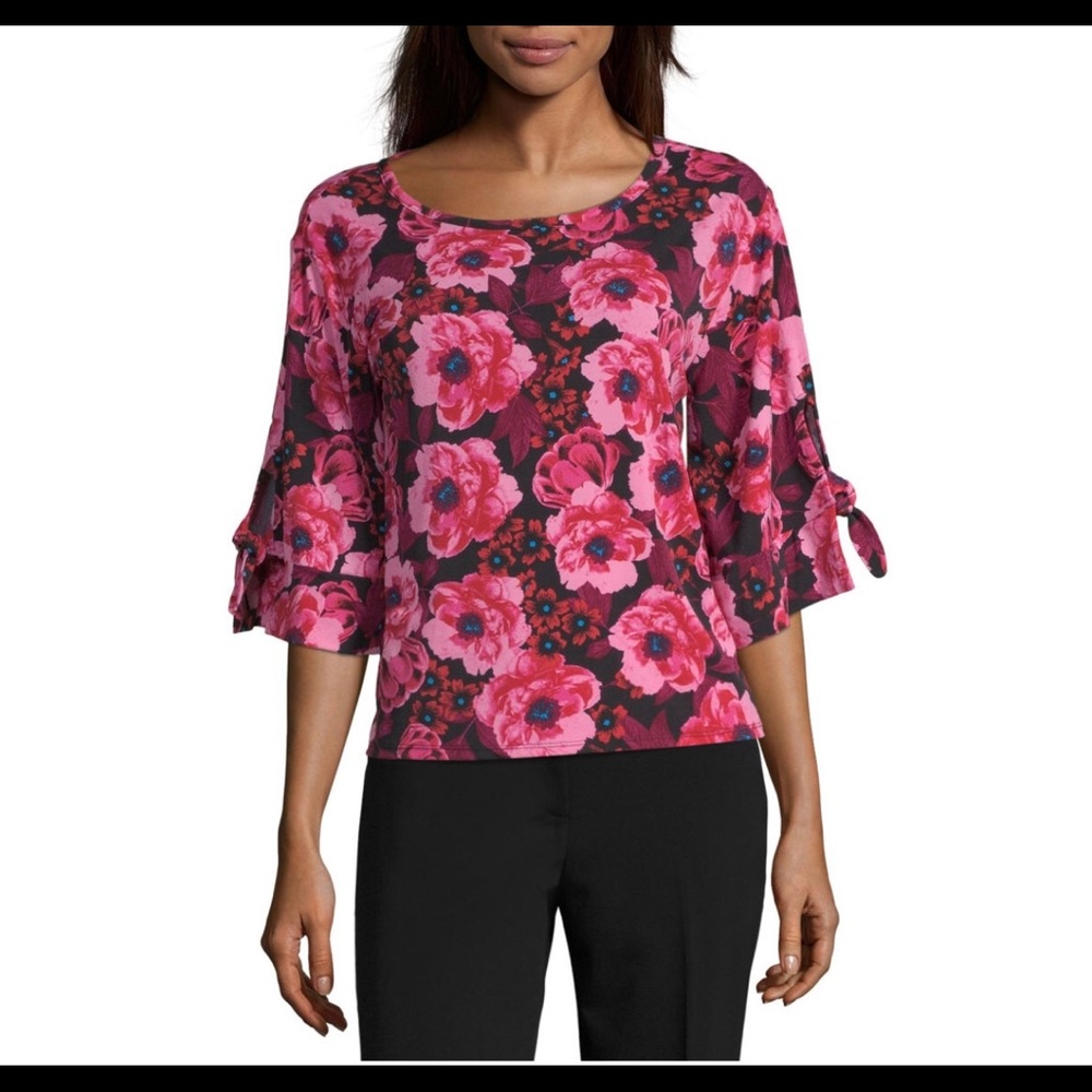 Worthington round neck knit top
